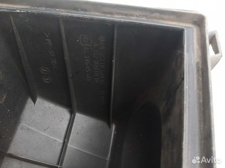 Корпус воздушного фильтра Mercedes w 210