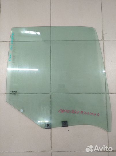 Стекло задней правой двери Renault Symbol 2