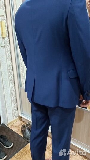 Продам костюм