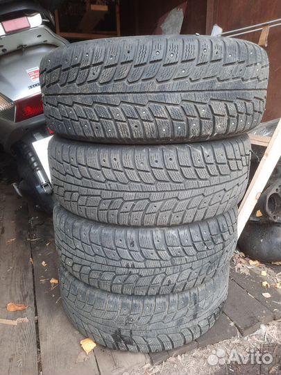 Michelin X-Ice North 3 205/65 R15 94T