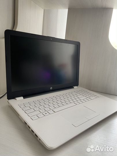 Белый ноутбук HP 15-rb067ur