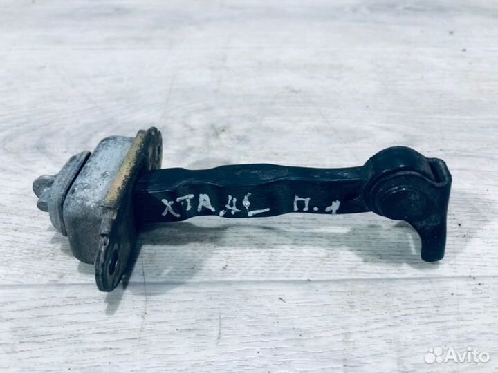 Ограничитель двери передний левый Nissan X-Trail