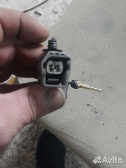Датчик температуры жидкости Ford focus 1