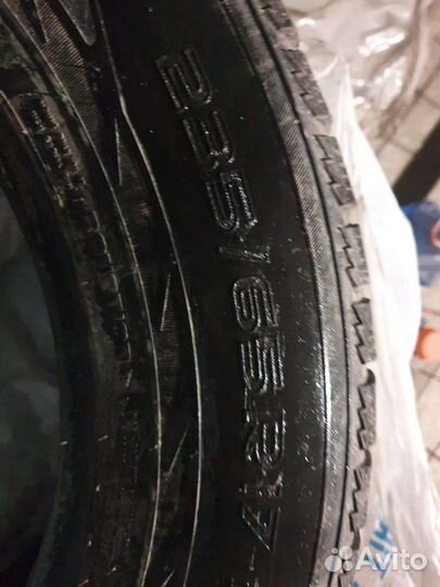 Nokian Tyres Hakkapeliitta 10p SUV 235/35 R17