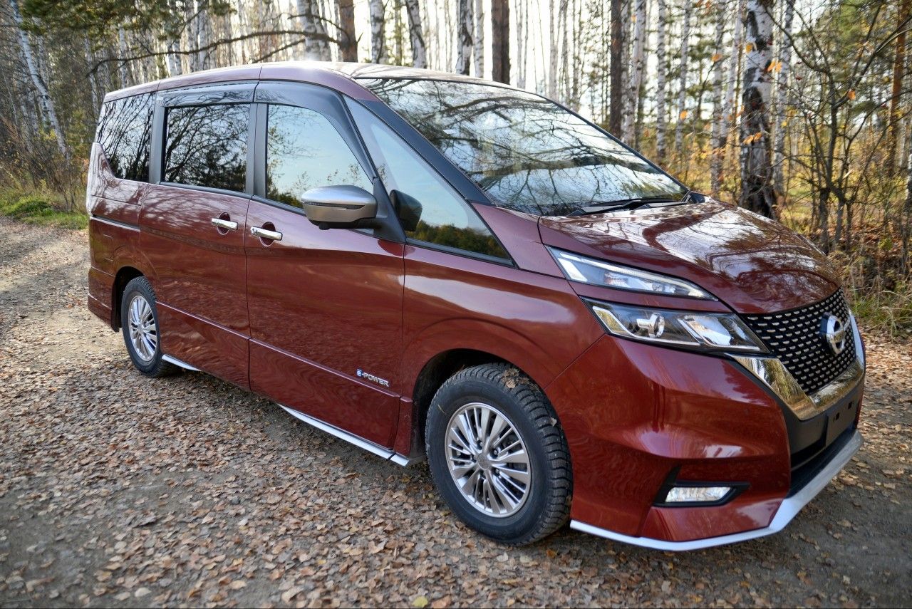 Nissan Serena: фото владельца