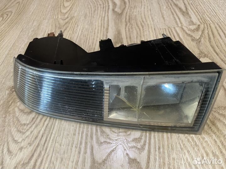 Фара оригинал противотуманная Cadillac Escalade 3