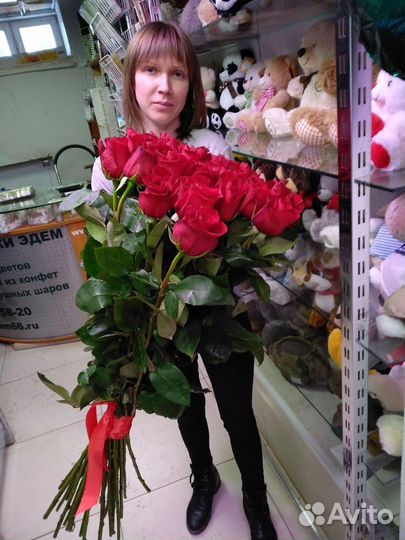 101 красная роза сорта “Фридом” пр-во Эквадор