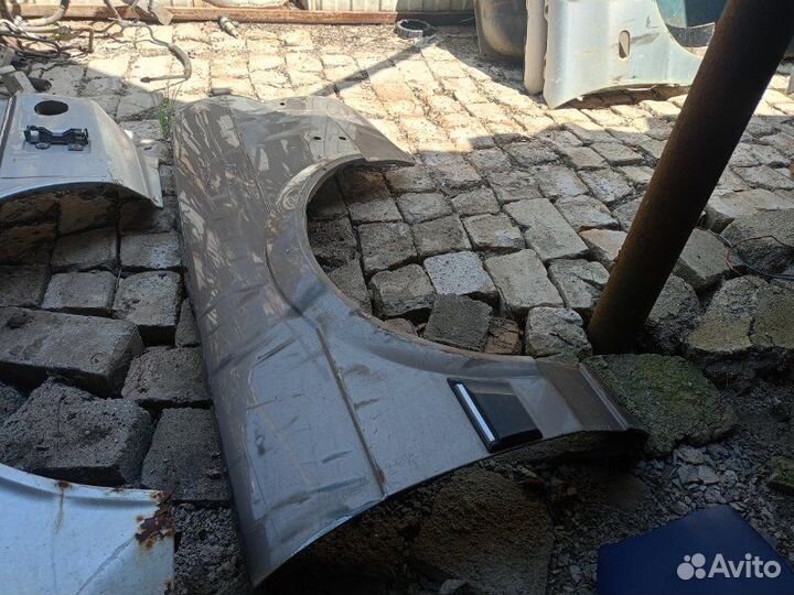 Крыло правое Volkswagen Passat B2 B2