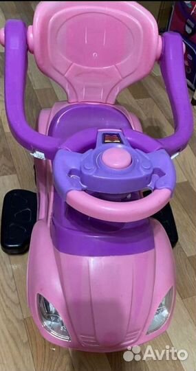 Машинка-каталка для девочки