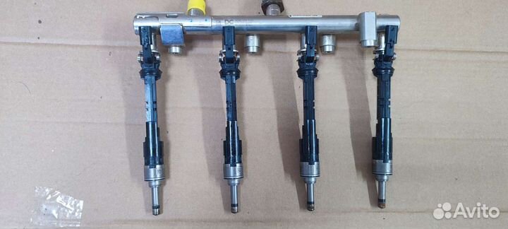 Форсунки топливные 166001525R Новые renault