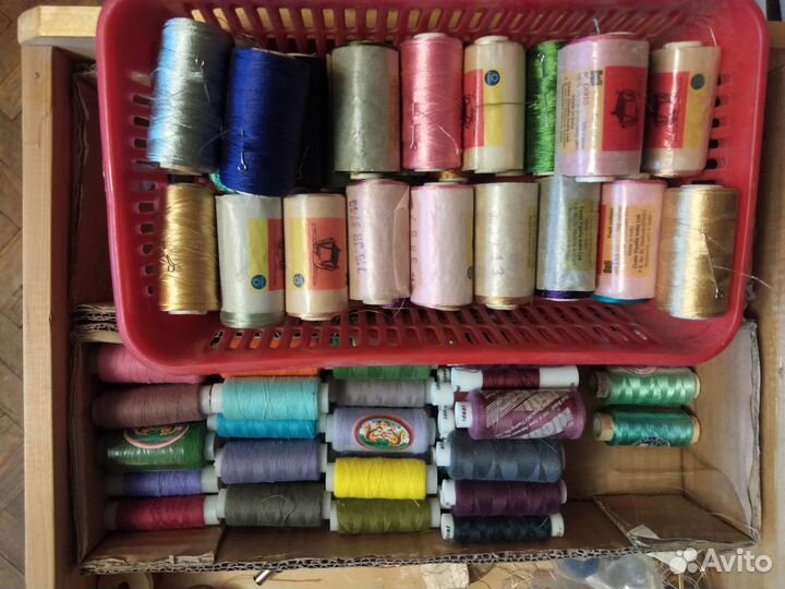Нитки швейные