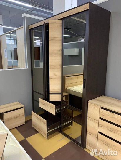 Спальный гарнитур с парящей кроваью