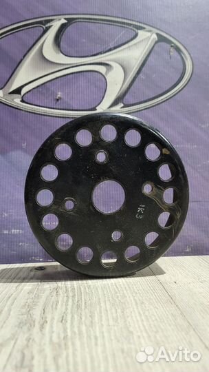 Шкив водяного насоса помпы Hyundai IX35