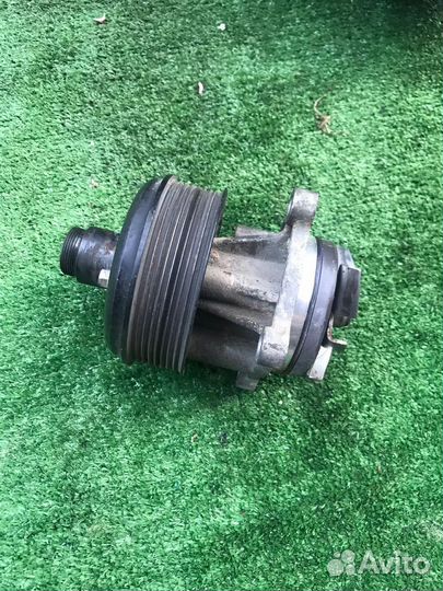 Насос Водяной.Land Rover Range Rover L322 2010