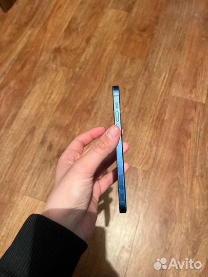iPhone 12, 64 ГБ