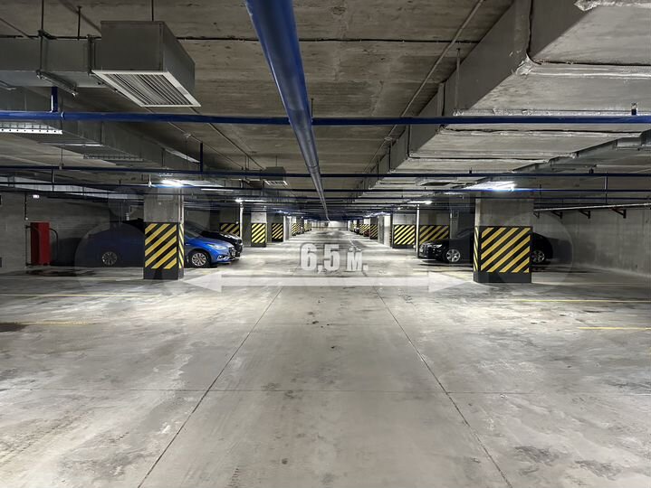 Машиноместо, 14 м²