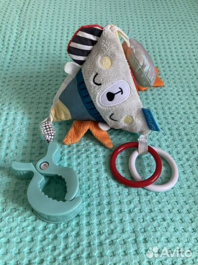 Игрушки на коляску 2 штуки