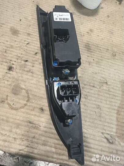 Блок управления стеклоподъемниками мазда 3 bk