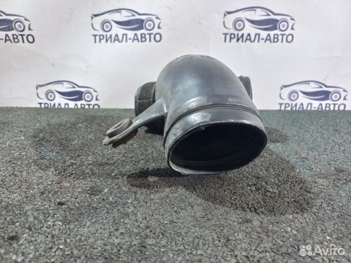 Патрубок воздушного фильтра Kia Sorento XM G4KE