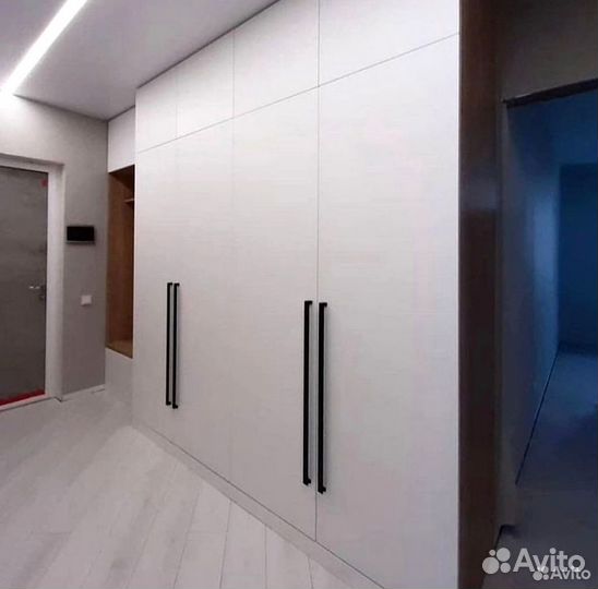 Шкафы в прихожую на заказ от производителя