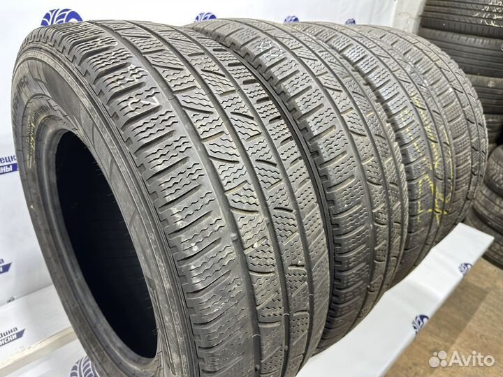 Pirelli Carrier Winter 235/65 R16C