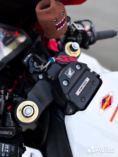 Продам Хонду CBR1000RR