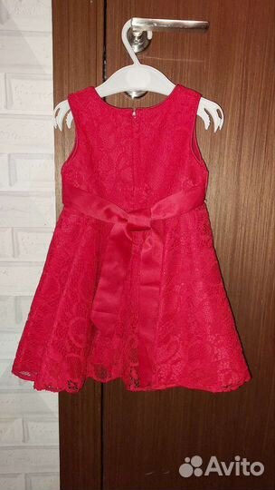 Платье для девочки нарядное