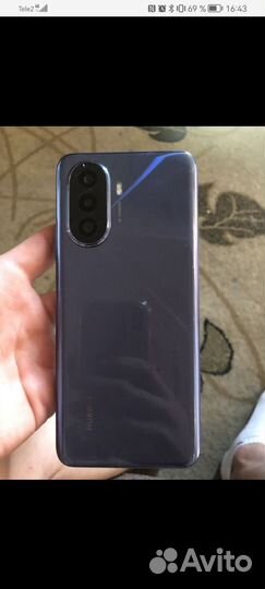 Huawei nova y70