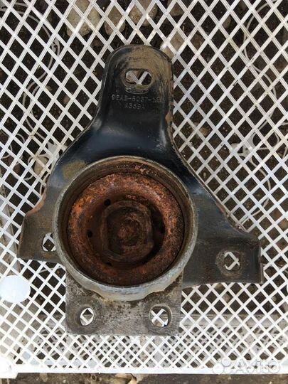 Кронштейн опоры двигателя Форд Фокус 1