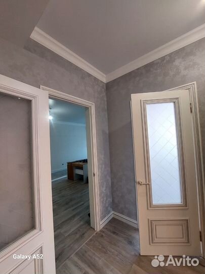 Поклейка обоев