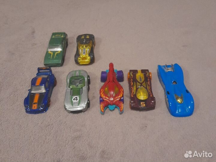 Hot wheels машинки