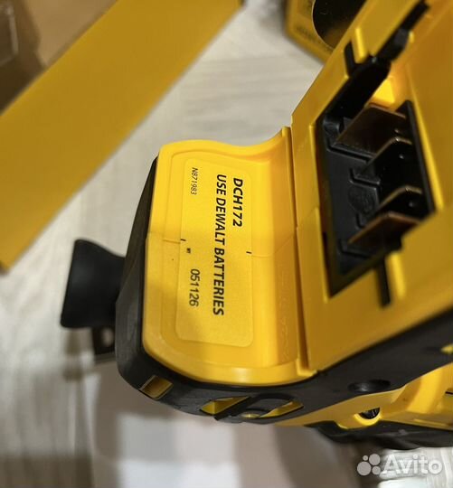 Перфоратор Dewalt DCH 172