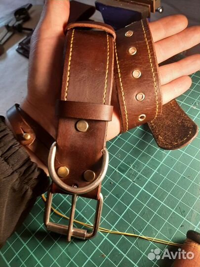 Ошейник из кожи