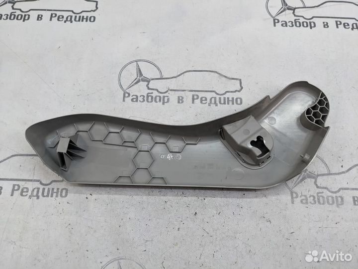 Накладка сидения w203 C-class 112.946 03.2001