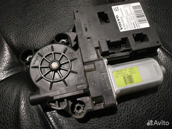 Мотор стеклоподъемника Volvo S40 C30 V50