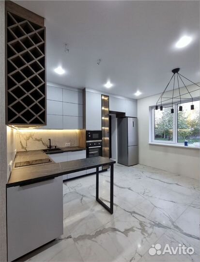 Кухня, шкаф купе, кухня в угловая, кухня в потолок