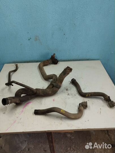 Octavia a5 патрубок охлаждения радиатора