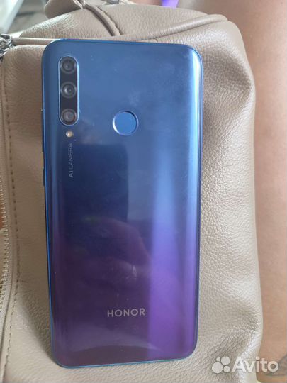 Телефон honor 10i