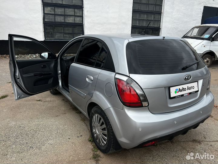 Kia Rio 1.4 AT, 2011, 260 000 км