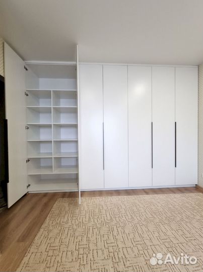 Встроенный шкаф