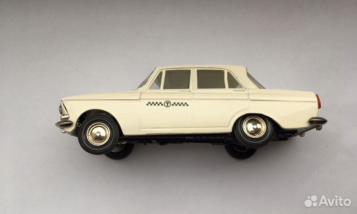 Москвич 408 А1 без ми такси белый