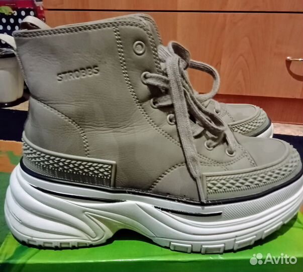 Кроссовки женские strobbs 38