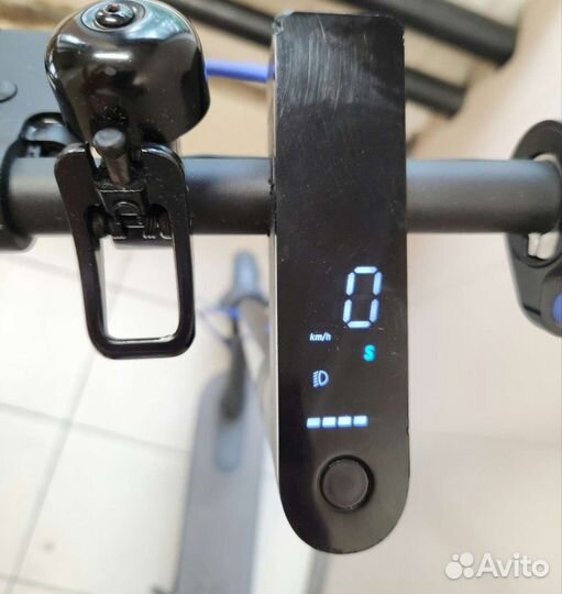 Электросамокат Xiaomi Mi Scooter 3