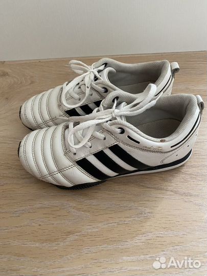 Кроссовки adidas