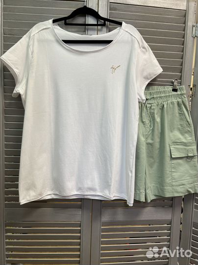 Футболки женские