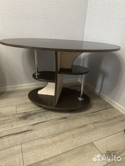 Журнальный стол