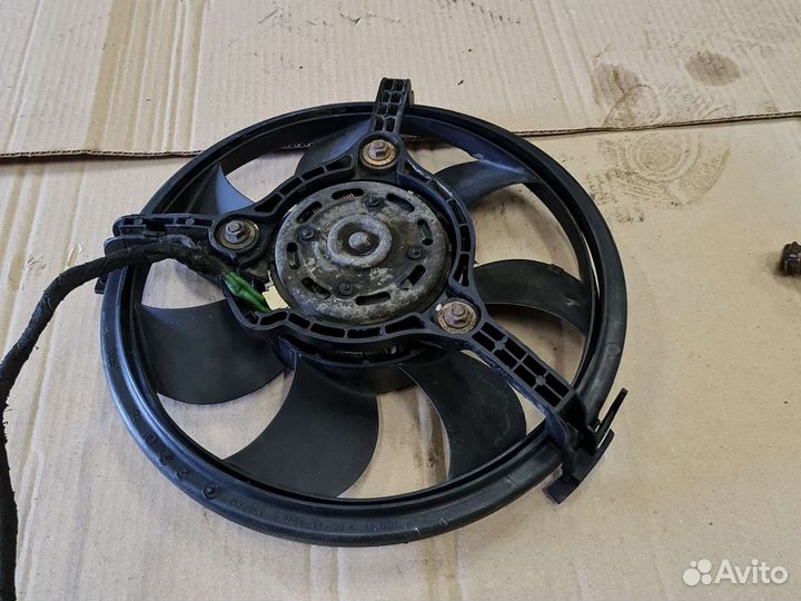 Вентилятор радиатора Audi A4 B5, Passat B5