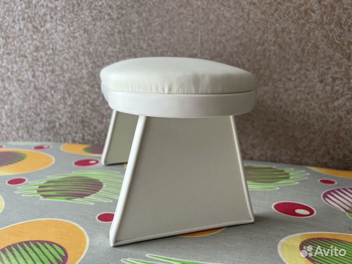 Подставка маникюрная для рук