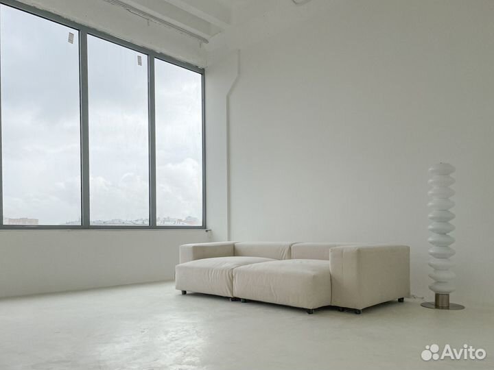 Фотостудия в Москве. Зал cloud. Светлая студия