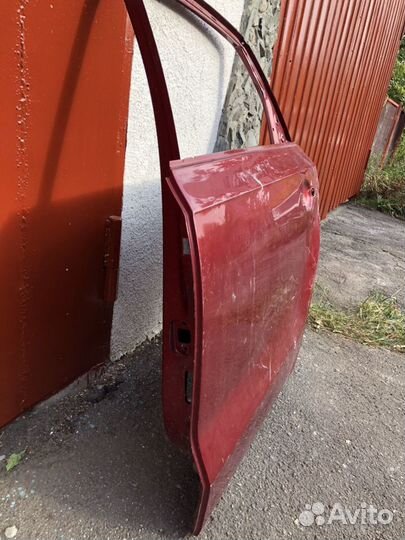 Volkswagen Polo Sedan Фольксваген поло седан Дверь